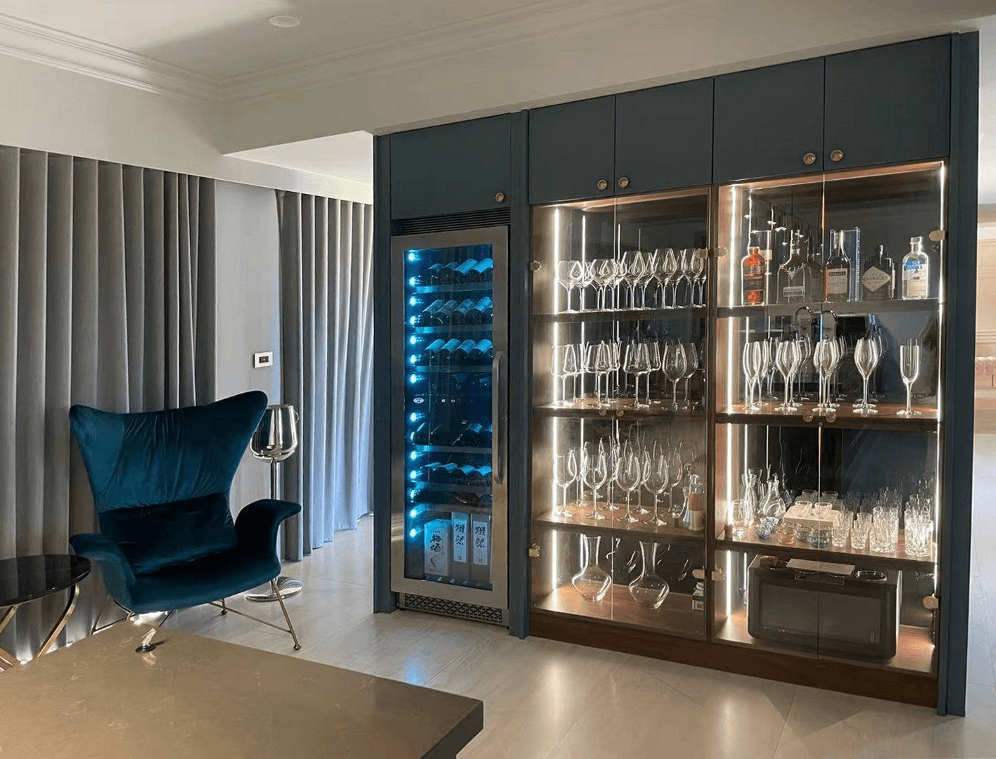 DV-568DSD in a Wine Tasting Room in Residential Space